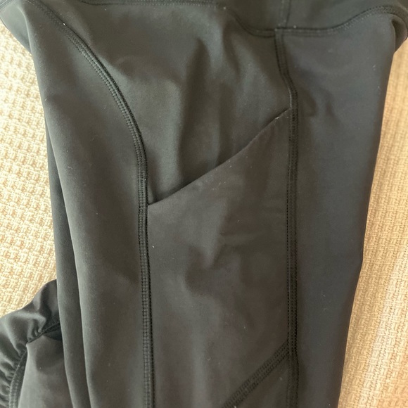 Lululemon leggings. - Picture 6 of 7